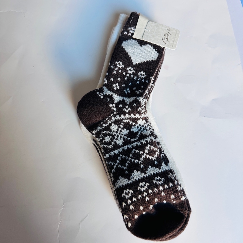 Free People Brown and White Patterned Nordic Socks NWT 
3 pack